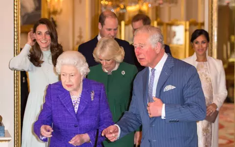 Meghan Markle, ignorată de Regina Elisabeta a-II-a, Prințul Charles și Kate Middleton. Ducesele nu se suportă deloc