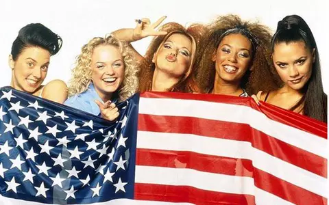 Mel B., de la Spice Girls, susține că a făcut sex cu colega ei de trupă Geri Halliwell