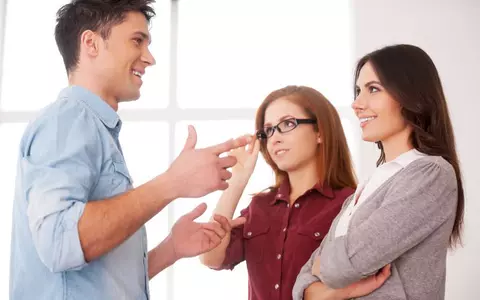 Egoistă sau joci în echipă? Mesaje pe care le transmit cuvintele tale