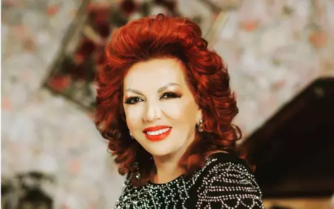 Din ce face Carmen Harra bani. Într-o lună câștigă 50.000 de dolari: ”La mine venea Jennifer Lopez”