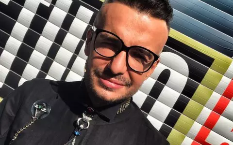 Prețurile rochiilor create de Răzvan Ciobanu au explodat. Cât costă o creație second-hand, după moartea designerului