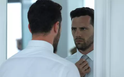 Adi Nartea din ”Vlad”, despre femeia care i-a furat inima în viața reală! Cum și-a cunoscut actorul soția și cât de geloasă e aceasta