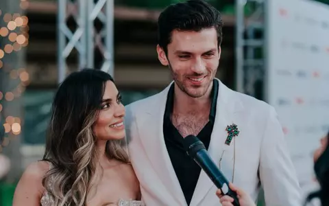 Lili Sandu, la VIVA! PARTY 2019. Vedeta a venit la petrecere însoțită de Silviu Țolu și a purtat o rochie de mireasă