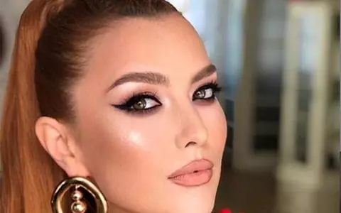 Elena Gheorghe, ținute spectaculoase în concert. Trei persoane o vor ajuta să îmbrace fiecare rochie!