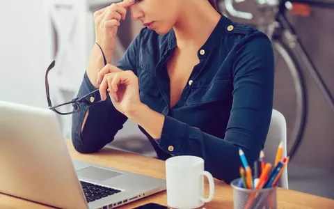 Gândirea negativă care te sabotează la serviciu! Ce să nu-ți mai spui