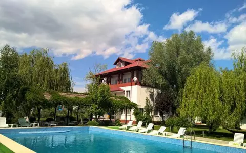 Vacanță în Delta Dunării prin programul Plătește 1, Merg 2!