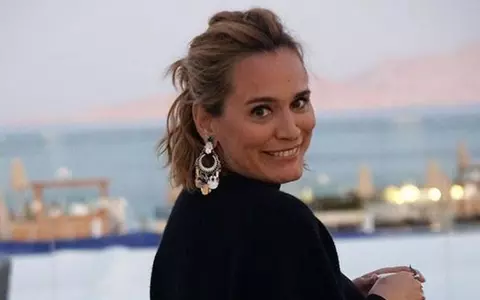 Andreea Esca, apariție controversată pe covorul roșu. Rar o vezi cu asemenea decolteu! FOTO!
