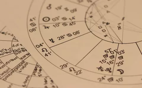 Horoscop iulie 2019 - Racii au chef de schimbări, iar balanțele cheltuie sume importante de bani