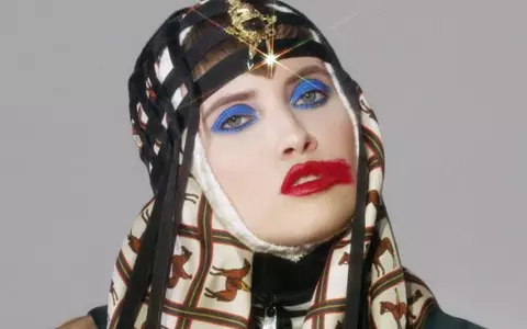 Iulia Albu a pozat fără lenjerie intimă. Criticul de modă a realizat un pictorial controversat la 37 de ani, pentru VIVA! de Iunie