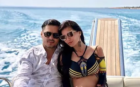 Imagini incediare cu iubita lui Liviu Vârciu la malul mării! Femeia e o bombă sexy, nu-i de mirare că acesta a vrut-o înapoi