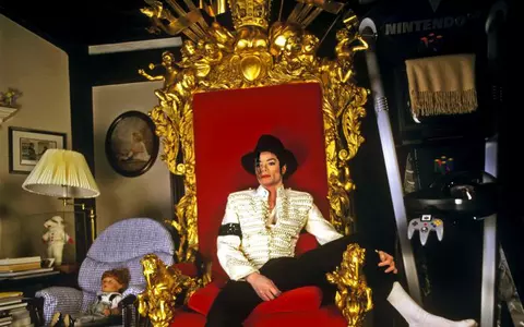 Scandalurile sexuale în care a fost implicat Michael Jackson. Regelui Pop i-au fost aduse numeroase acuzaţii de pedofilie!