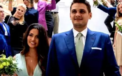 Cine este nora lui Liviu Dragnea. Trecutul neștiut al brunetei care i-a furat inima lui Dragnea Jr.