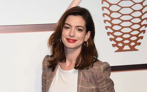 Actrița Anne Hathaway este însărcinată cu al doilea copil! Primele imagini cu burtica de gravidă