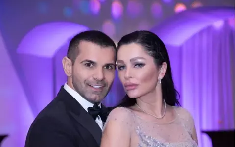 Brigitte a dat rochia de 10.000 de euro pe hainele țigănești... Mireasa a dansat desculță, în fustă înflorată și cu salbă de bani în păr!