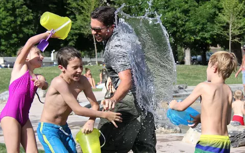 Cum îi poți face copilului tău vacanța mai distractivă