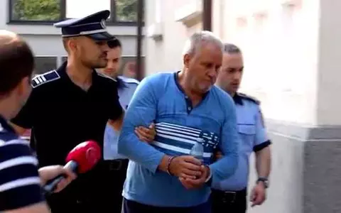 Ce au descoperit anchetatorii în cele trei telefoane ale monstrului din Caracal. Cum încerca Gheorghe Dincă să scape de cartele