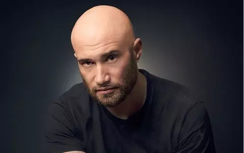 Un individ care se dădea drept Mihai Bendeac, arestat pentru pornografie infantilă și șantaj!