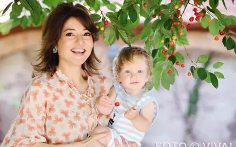 Copilul Oanei Sîrbu merge la cursuri de muzică, deși nu e pasionat. Alex Stelian a împlinit 10 ani