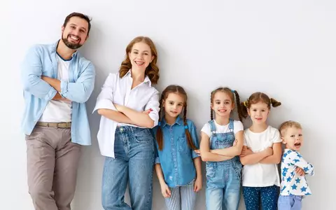 Studiu: ordinea nașterii contează! Primul născut e cel mai inteligent