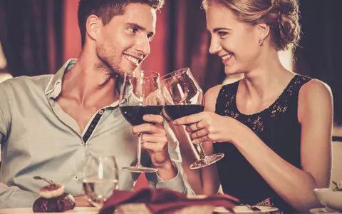 Atenție! Alcoolul afectează serios performanța sexuală! Când e cazul să spui stop