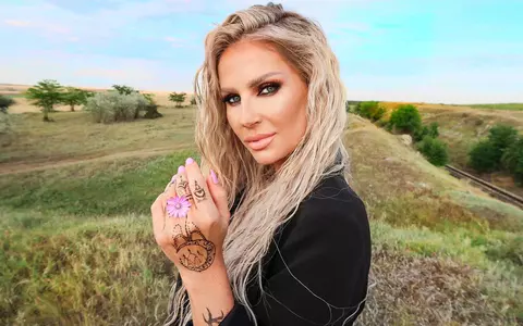 Andreea Bănică era împotriva intervențiilor estetice, dar și-a mărit buzele. Fotografia postată i-a adus multe critici din partea fanilor