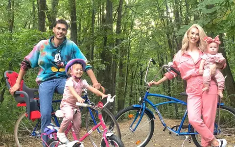 Trei nași o vor boteza pe fetița Andreei Bălan. Cum arată invitația la nuntă și botez