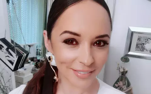 Andreea Marin și medicii voluntari. Vedeta prezintă povestea impresionantă a unui tânăr cu peste 30 de operații