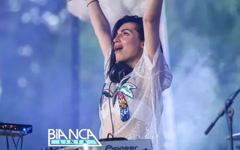 Din New York, direct la București. Bianca Linta sau "Ioana d’Arc din viitor" a cucerit publicul