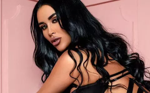 Daniela Crudu își dorește să rămână însărcinată. Ar vrea ca tatăl copilului să fie cu 10 ani mai mare decât ea