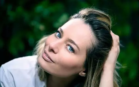 Laura Cosoi a vorbit în premieră despre problemele de sănătate cu care se confruntă de ani buni: ” Nu am depistat remediul”