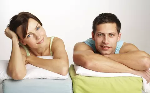 Nu ai chef să faci sex și nu prea te atrage nimeni? Ai auzit de asexualitate?