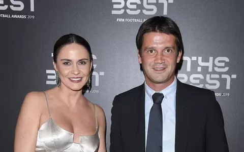 Adelina Chivu a făcut furori la Gala FIFA! Soția lui Cristi Chivu, extrem de sexy la 37 de ani, într-o rochie care i-a scos în evidență formele