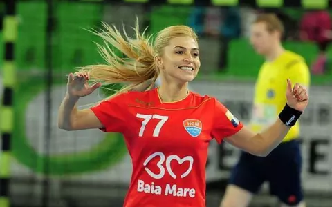 O mai ții minte pe Ada Nechita, handbalista care a dat 300 de goluri pentru Națională? Cum arată acum cea mai sexy sportivă a României