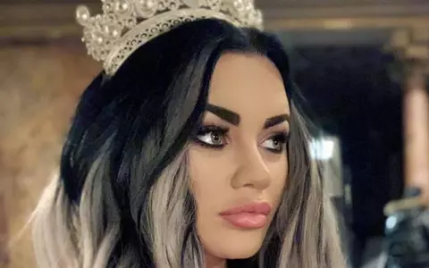 Cum arăta Carmen de la Sălciua înainte de operațiile estetice. Cântăreața s-a transformat complet