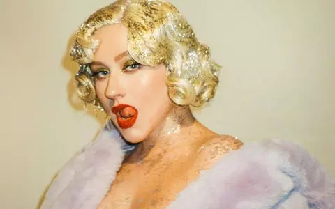 Doar Duhul din lampă ar mai putea să o salveze. Christina Aguilera s-a îngrășat atât de rău, că nu o mai încap costumele de scenă