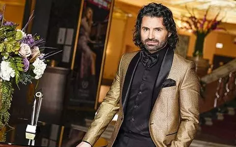 Pepe umblă zilnic cu 10 000 de euro la el! Artistul nu se desparte de o brățară cu diamante albe și negre, cu semnificație emoțională