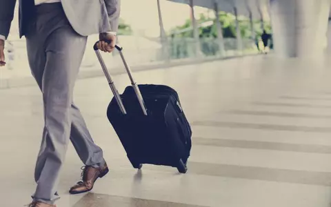 Românii vor să lucreze în străinătate – aproape 2 milioane de aplicări pentru joburile din afara țării, de la începutul anului și până acum