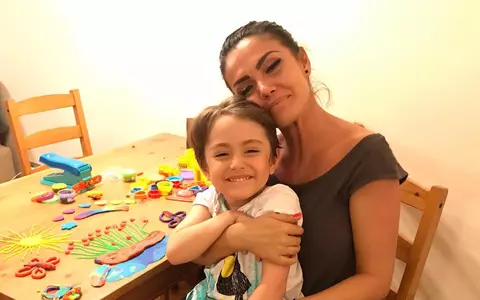 Cum arată apartamentul în care locuiește Andreea Mantea în Turcia. Vedeta i-a asigurat lui David, fiul ei, tot confortul