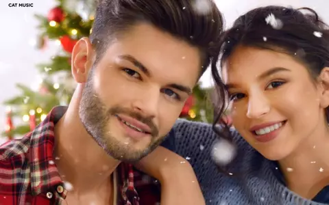 Cleopatra Stratan și Edward Sanda, cel mai nou cuplu din showbiz. Fetiţa care îl căuta pe Ghiţă cântă acum despre iubire şi primul sărut