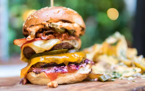 OMG! Burger, noul preparat al restaurantului Burger si Scoici