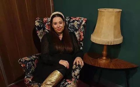 Oana Roman și-a luat mobilă din lemn masiv pentru casa de 160 000 de euro. Cum arată dormitorul matrimonial și cel al copilului