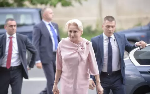 Motivul pentru care Viorica Dăncilă nu a făcut niciodată un copil. Pe Victor, unicul său fiu, l-a înfiat când avea 26 de ani