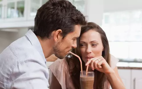 Cercetătorii au descoperit secretul! De ce bărbații înalți au mai mult succes la femei și le fac mai fericite
