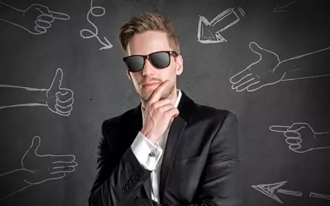 Ai început să ieși cu un tip nou și ceva nu pare în ordine? Atenție, să nu fie narcisist