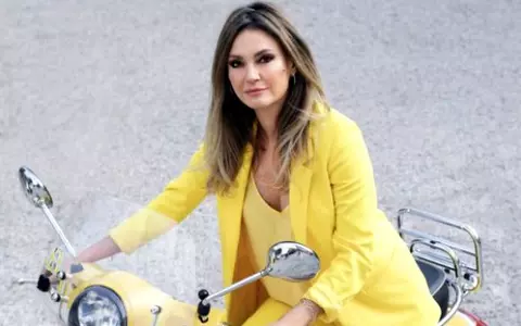Cu ce dietă a reușit Dana Războiu să scape de celulită după vârsta de 40 de ani. Legumele pe care le consumă vedeta zilnic pentru a fi suplă