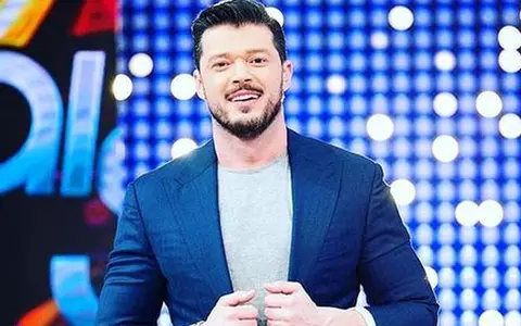 Trecutul neștiut al lui Victor Slav. La 19 ani, era manechin! Cum a ajuns să lucreze în televiziune