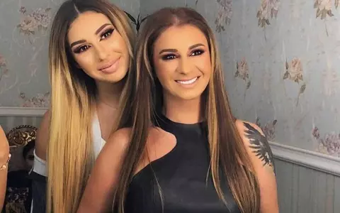 Anamaria Prodan a postat o fotografie cu fiica ei, Sarah, în cârje, după operație: "Toată lumea a fost aici pentru îngerul meu"