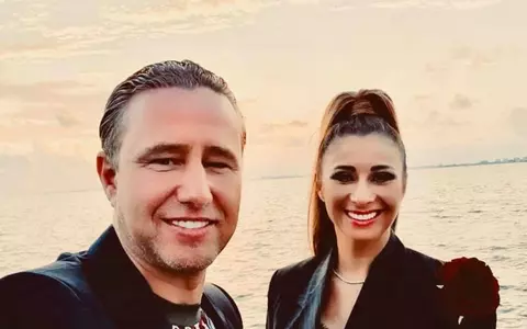 Anamaria Prodan și Laurențiu Reghecampf revin pe micile ecrane cu un reality show. Au semnat un  contract de 150.000 de euro