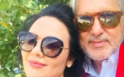 Ilie Năstase nu se uită la bani când vine vorba despre soția lui. Ioana își face clinică de sute de mii de euro. „Vom aduce aparatura din America”