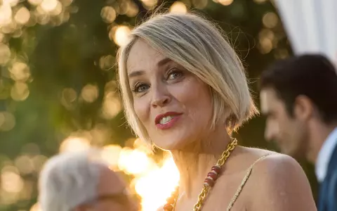 Sharon Stone, de nerecunoscut fără machiaj, la 61 de ani! Are o siluetă impecabilă și a spus nu operațiilor estetice!